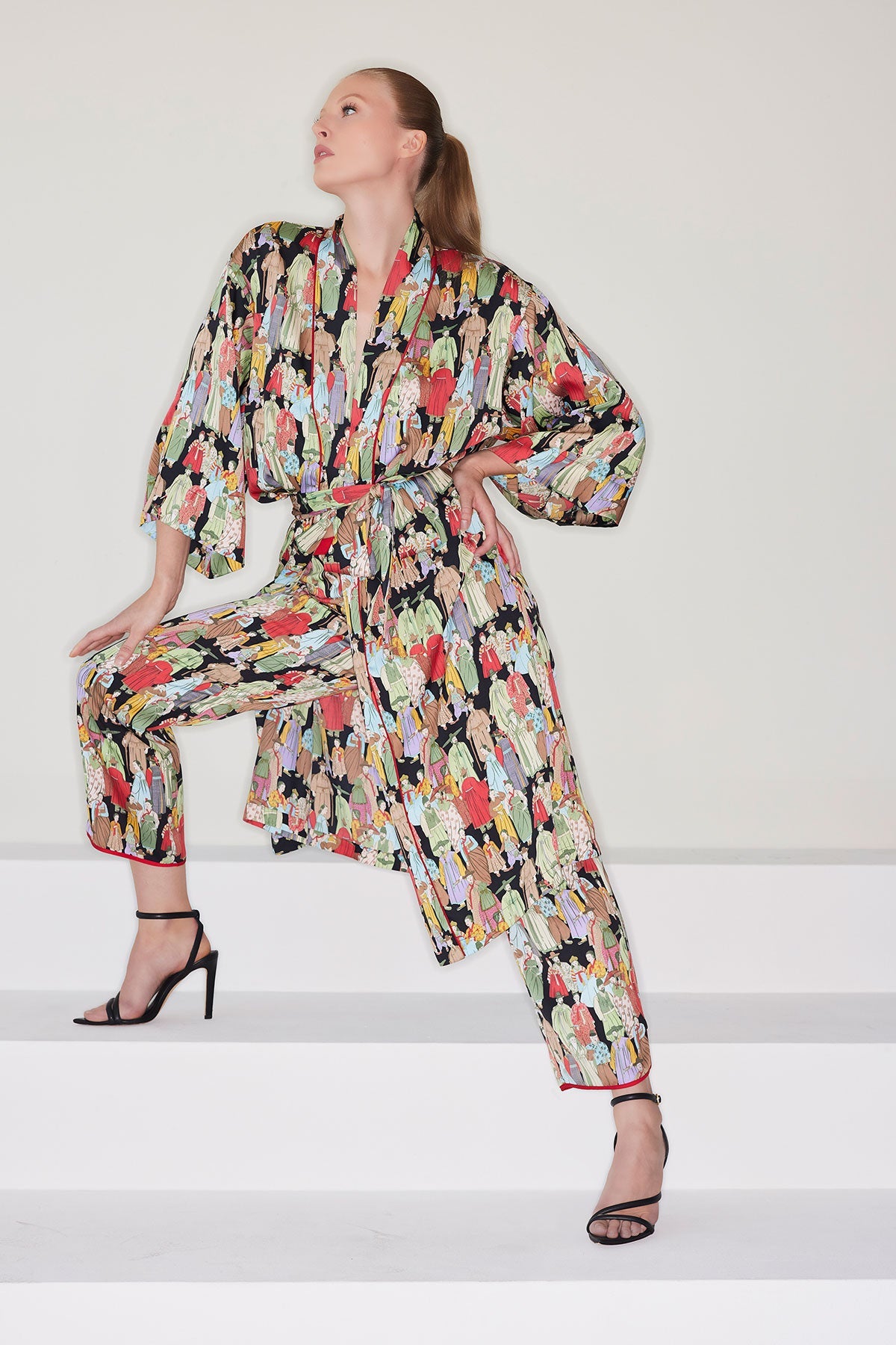 Natori Buy Dynasty Robe in Black Online