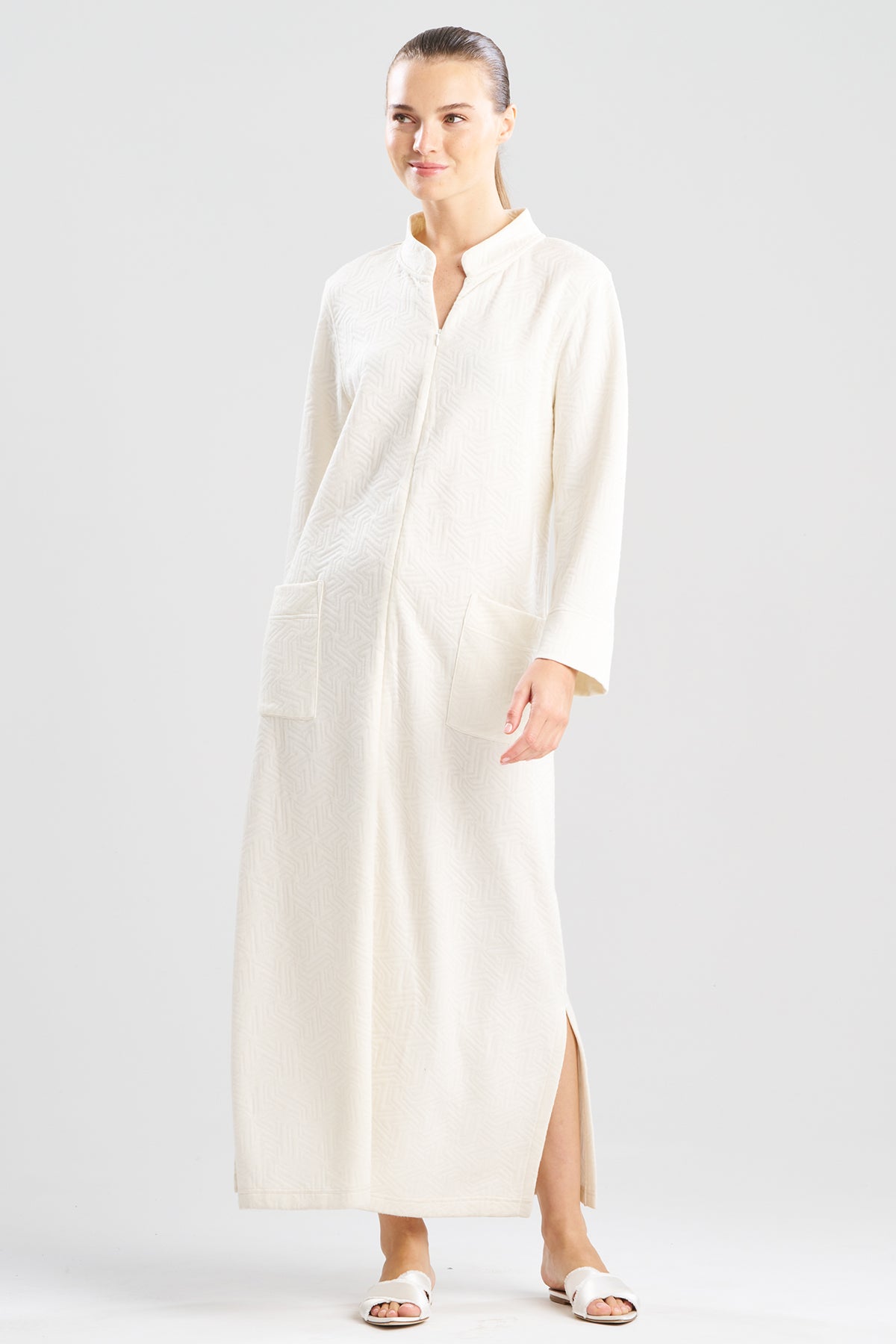 Natori Quilted Geo Knit Jacquard Zip Lounger