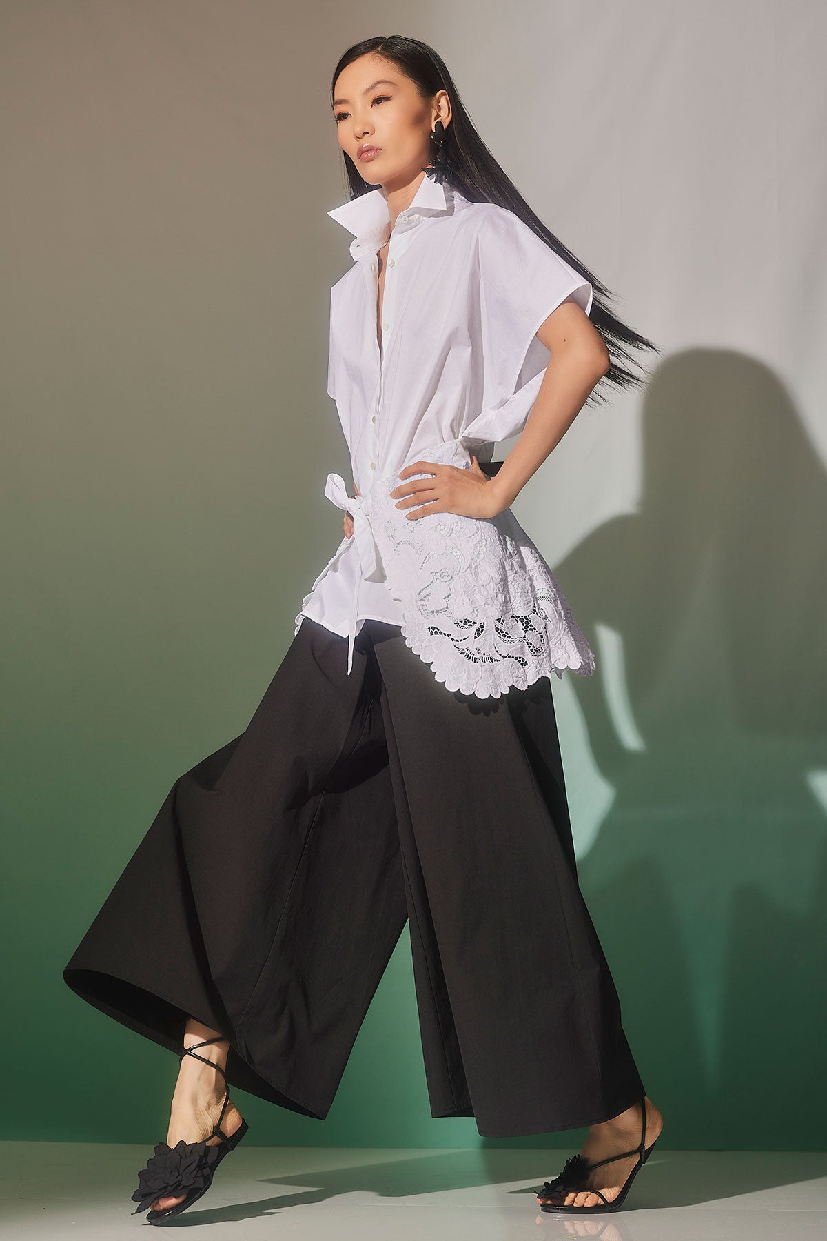 Natori Kumo Embroidery Applique Kimono Wrap Shirt