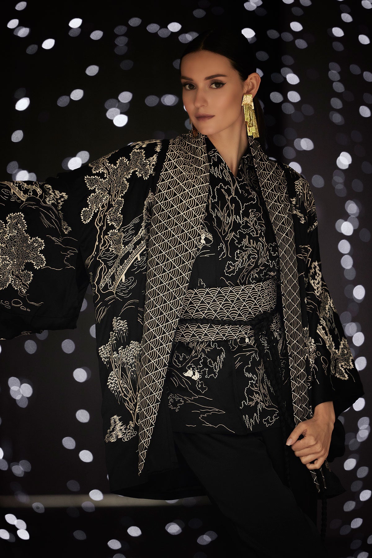 Natori Couture Nara Embroidered Silk Vest