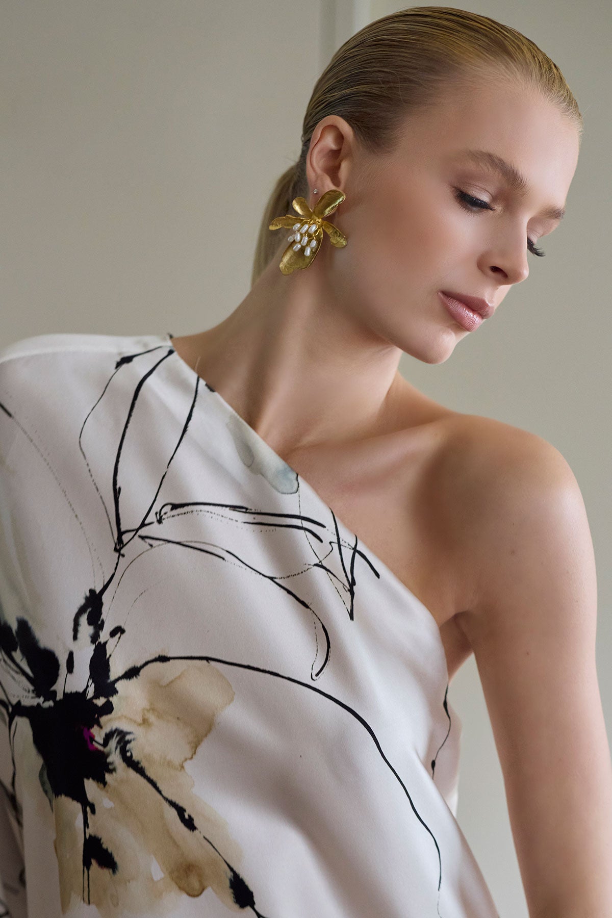 Natori Fresh Water Pearl & Gold Plated Peony Cluster Pierced Earrings